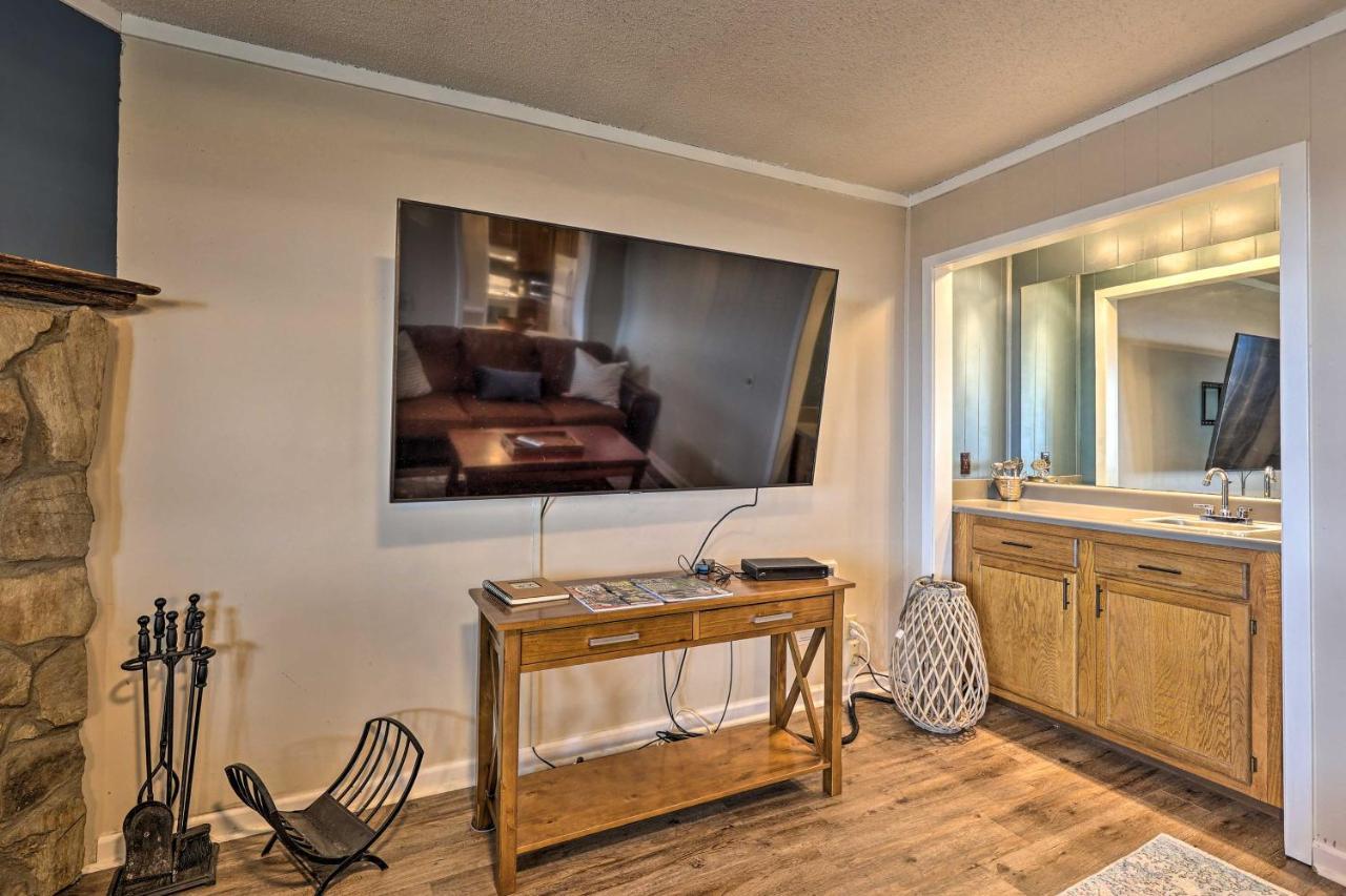 Beech Mountain Resort Condo With Pool Access And Views 외부 사진
